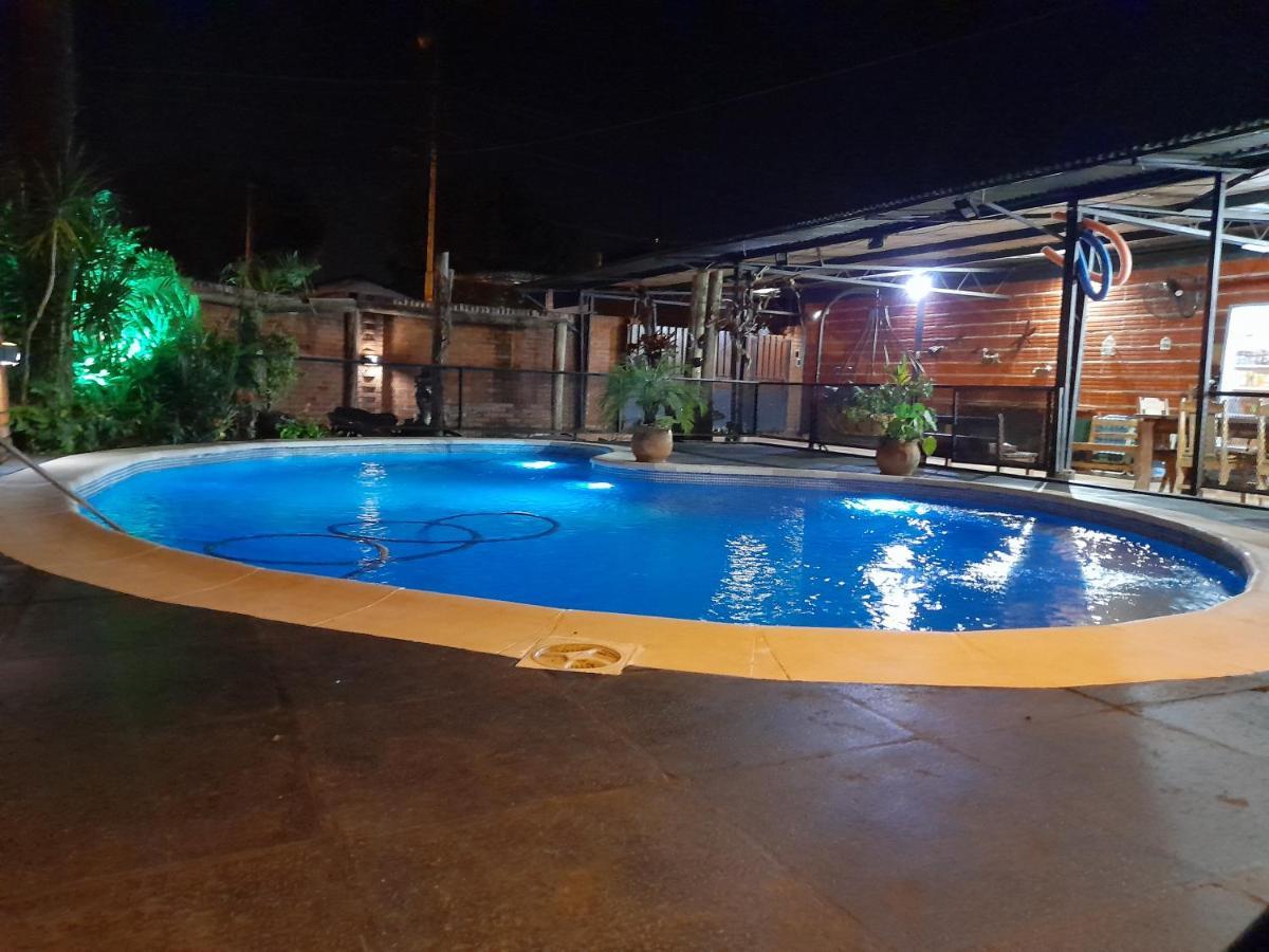 Willa Sentirse En Casa Puerto Iguazú Zewnętrze zdjęcie